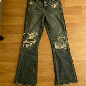 These are American Eagle flare jeans. They have no damage.